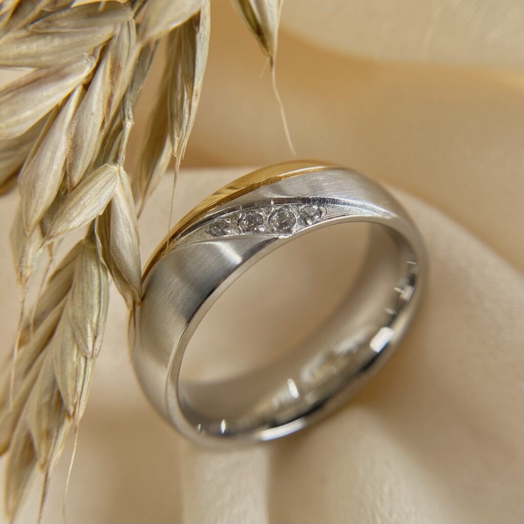 gabriel joaillier bague or jaune et or blanc palladié diamants