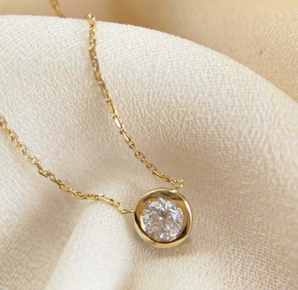 gabriel joaillier collier or jaune diamants